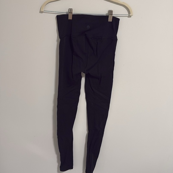 Lululemon black leggings with design cut-out - Picture 2 of 2